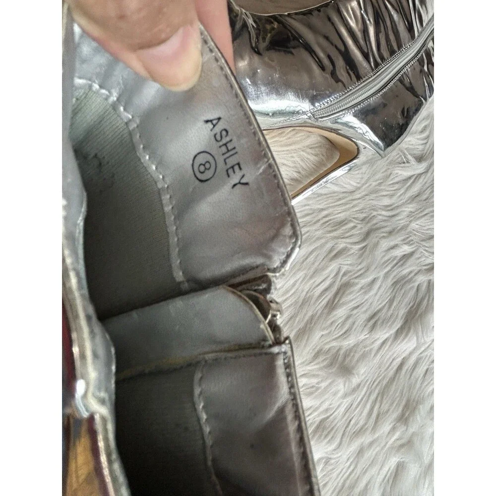 Women’s Size 8 Stiletto Silver Heel Gogo Boots Zip Up Boots Cyber Glam Y2K